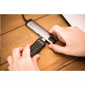 VERBATIM USB 3.0 Laufwerk 128 GB - Keypad Secure (R: 160 / W: 150 MB / s) DSGVO VERBATIM USB 3.0 Laufwerk 128 GB - Keypad Secure (R: 160 / W: 150 MB / s) DSGVO