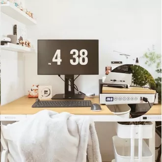 Delso WORKSTATION Elektrisch höhenverstellbarer Tisch eiche / weiß Delso WORKSTATION Elektrisch höhenverstellbarer Tisch eiche / weiß